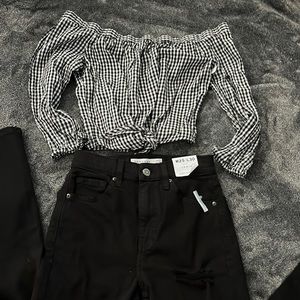 Ivy+ Main XS black and white crop top , tie at waist 3/4 sleeve.